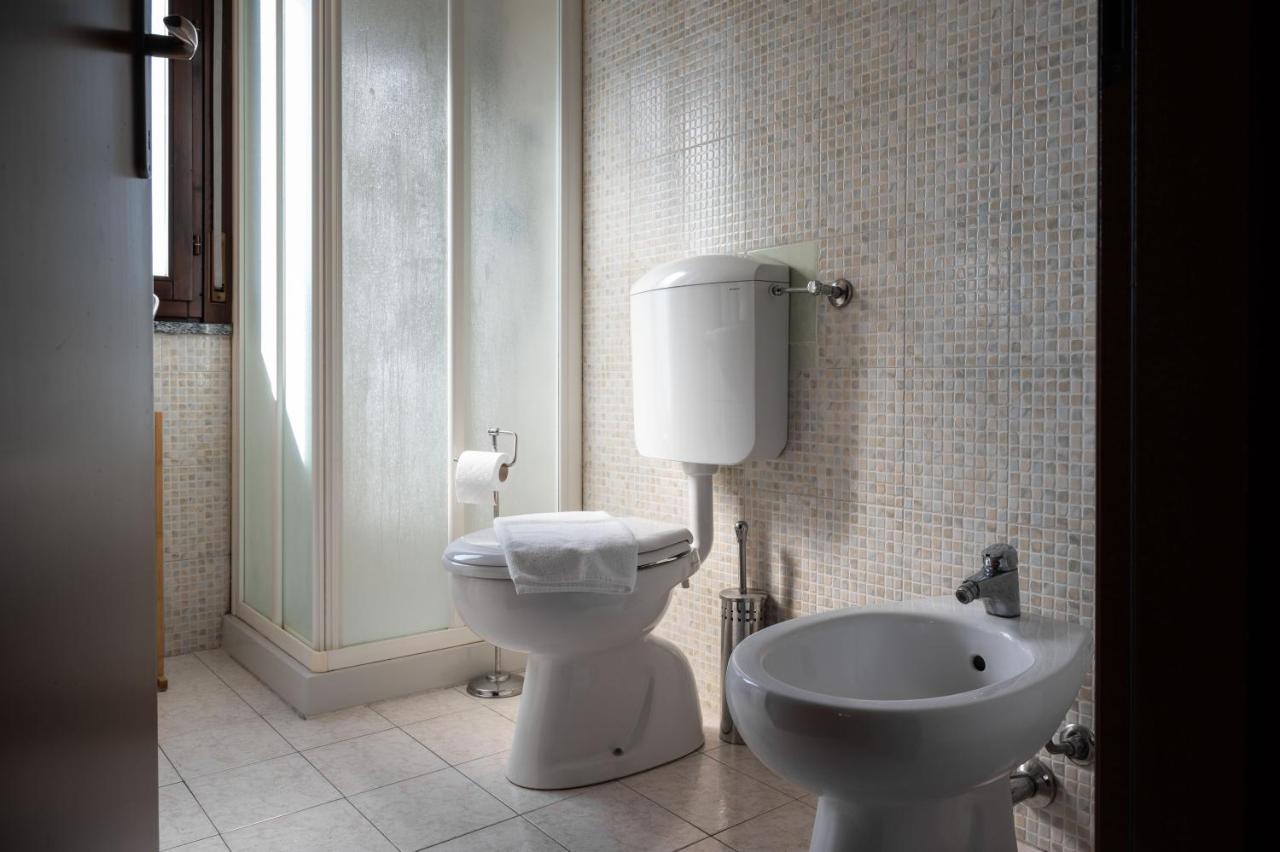 Parma Parco Ducale Duplex Apartment With Parking المظهر الخارجي الصورة